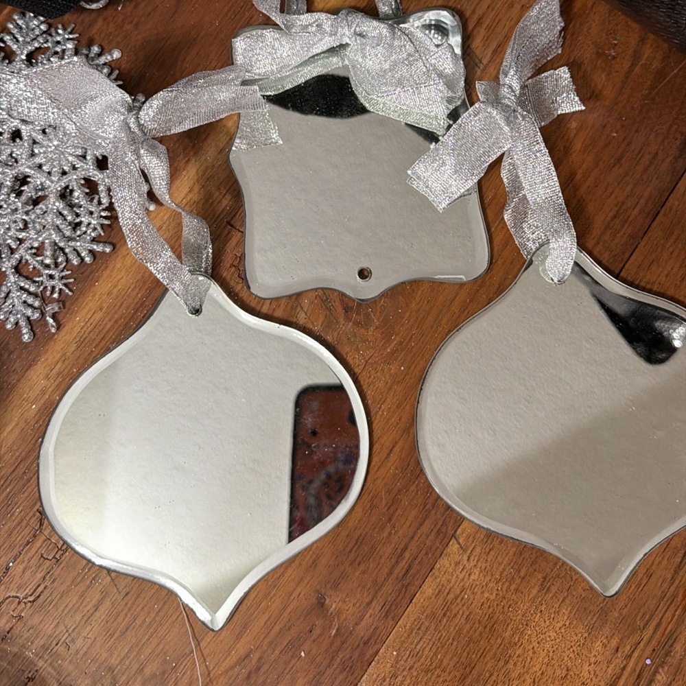 Set Of 3 Mirror Ornaments